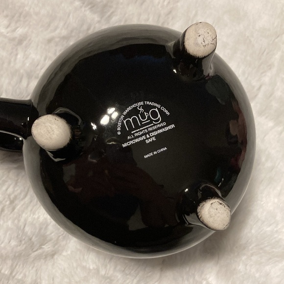 NWOT “WITCHES BREW” CAULDRON SHAPED MUG - Picture 2 of 5